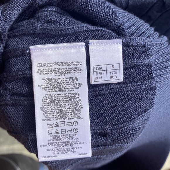 Brooks Brothers Navy Cable Knit Sweater. Size S - Picture 4 of 4